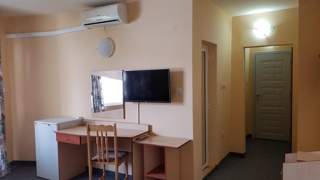 Krasi Hotel Ράβντα Εξωτερικό φωτογραφία