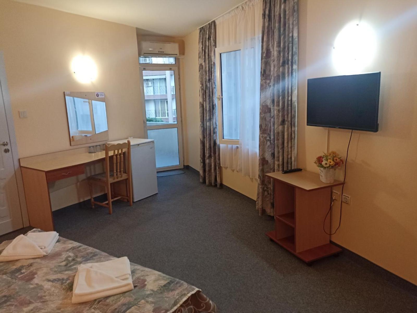 Krasi Hotel Ράβντα Εξωτερικό φωτογραφία