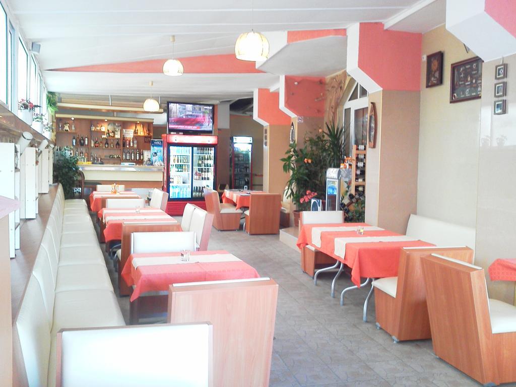 Krasi Hotel Ράβντα Εξωτερικό φωτογραφία